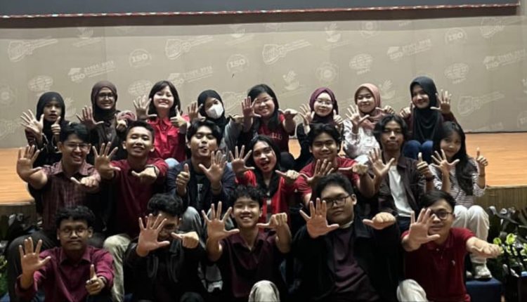 Foto Resmi milik AIESEC